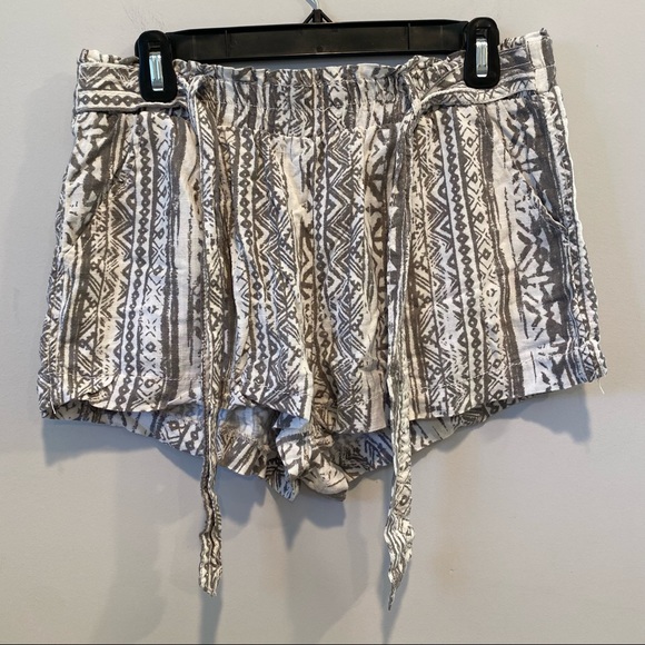Cali 1850 Aztec Linen Shorts - Picture 5 of 9